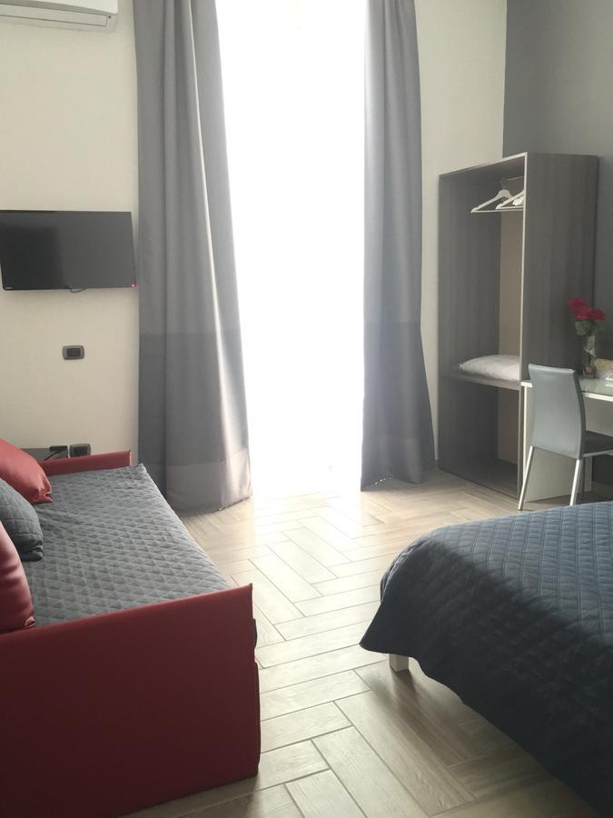 La Dimora Di Garibaldi Bed & Breakfast Naples Exterior photo